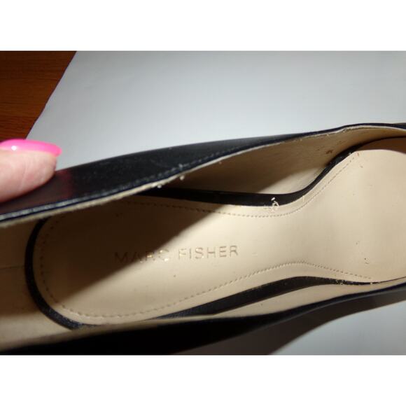 Marc Fisher classic leather 3 1/2" heel pumps 81/2 Preppy minimalist avant garde - Picture 8 of 8